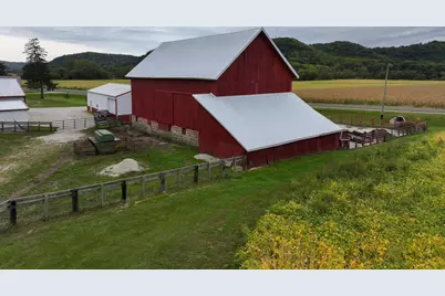 9516 County 4, Houston, MN 55943 - Photo 27