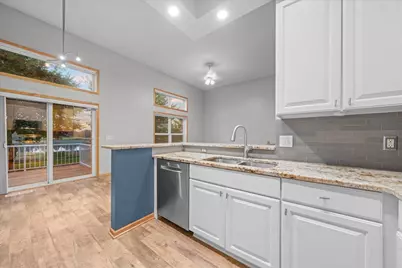 2226 Saint Johns Circle, Woodbury, MN 55129 - Photo 5