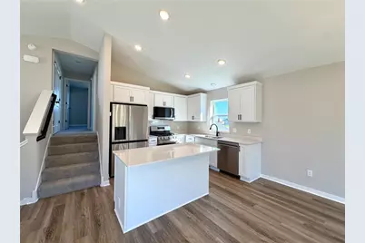 1827 Pierce Street S, Cambridge, MN 55008 - Photo 5