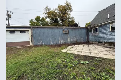 1302 Saint Joseph Avenue, Albert Lea, MN 56007 - Photo 3