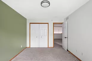 4527 Bloomberg Ln, Inver Grove Heights, MN 55076 - Photo 25