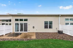 4527 Bloomberg Ln, Inver Grove Heights, MN 55076 - Photo 29