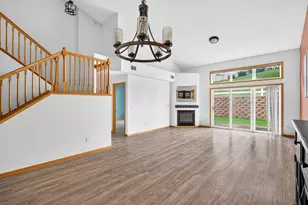 4527 Bloomberg Ln, Inver Grove Heights, MN 55076 - Photo 9