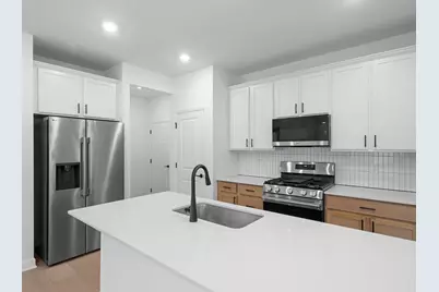 18364 Gladhurst Lane, Lakeville, MN 55044 - Photo 3