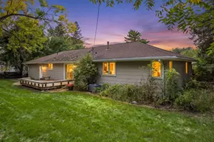 10800 Oak Knoll Terrace N, Minnetonka, MN 55305 - Photo 25