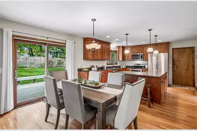10800 Oak Knoll Terrace N, Minnetonka, MN 55305 - Photo 9