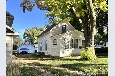 233 17th Avenue N, Hopkins, MN 55343 - Photo 1