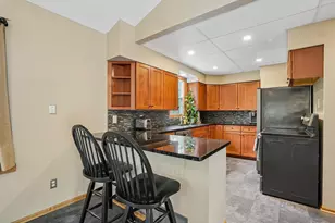 593 Century Ave N, Maplewood, MN 55119 - Photo 9