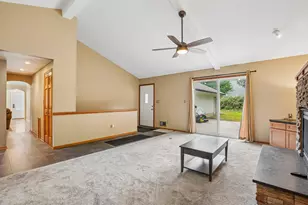 593 Century Ave N, Maplewood, MN 55119 - Photo 3