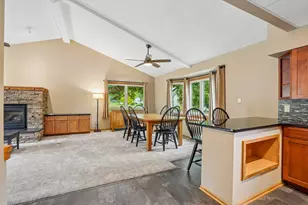 593 Century Ave N, Maplewood, MN 55119 - Photo 5