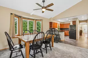593 Century Ave N, Maplewood, MN 55119 - Photo 7