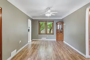 837 Hopwood Ave, Menomonie, WI 54751 - Photo 9