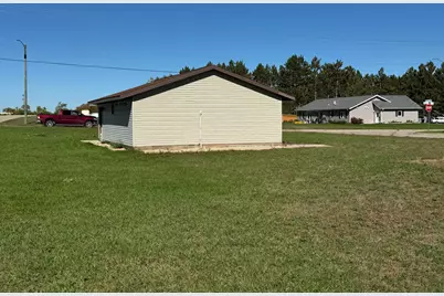 527 Madison Avenue SE, Wadena, MN 56482 - Photo 7