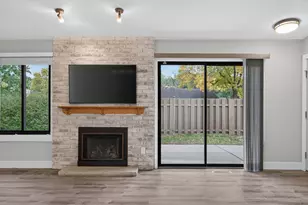 2261 Wildwood Cir, Minnetonka, MN 55305 - Photo 7