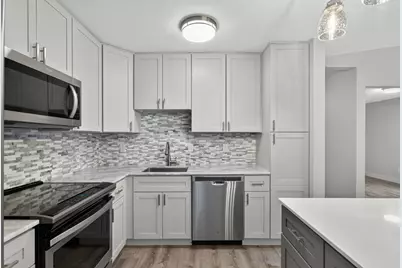 2261 Wildwood Circle, Minnetonka, MN 55305 - Photo 11