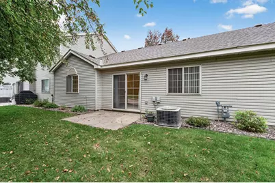 670 Monn Avenue, Vadnais Heights, MN 55127 - Photo 21