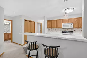 670 Monn Ave, Vadnais Heights, MN 55127 - Photo 9