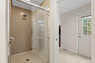 500 E 27th St, Minneapolis, MN 55408 - Photo 25