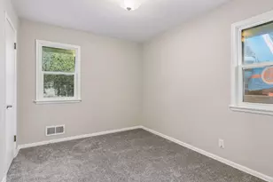 255 County Rd C2 W, Roseville, MN 55113 - Photo 11