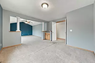 17716 Hyde Park Ave, Lakeville, MN 55044 - Photo 45