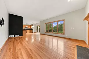 17716 Hyde Park Ave, Lakeville, MN 55044 - Photo 21