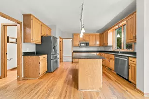 17716 Hyde Park Ave, Lakeville, MN 55044 - Photo 11