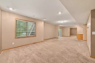 17716 Hyde Park Ave, Lakeville, MN 55044 - Photo 55