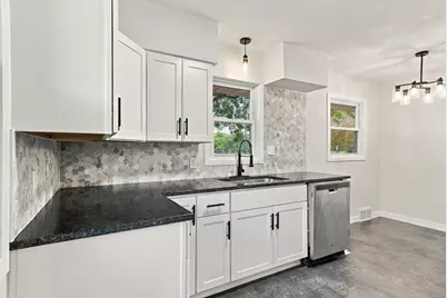 1038 Larpenteur Avenue W, Saint Paul, MN 55113 - Photo 27