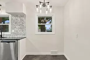 1038 Larpenteur Ave W, Saint Paul, MN 55113 - Photo 21