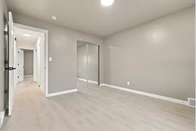 1038 Larpenteur Avenue W, Saint Paul, MN 55113 - Photo 35