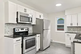 1038 Larpenteur Ave W, Saint Paul, MN 55113 - Photo 25