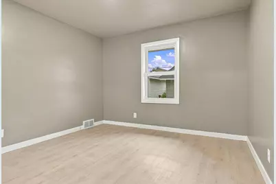 1038 Larpenteur Avenue W, Saint Paul, MN 55113 - Photo 33