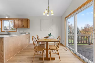 7291 Conestoga Court, Chanhassen, MN 55317 - Photo 9