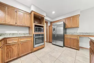 13610 Georgia Dr, Apple Valley, MN 55124 - Photo 11