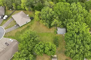 401 S Division St, Roberts, WI 54023 - Photo 19
