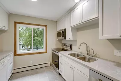 305-307 Reno Street, Wayzata, MN 55391 - Photo 23