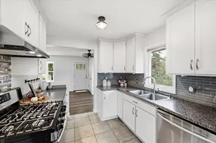 9228 Washington St NE, Blaine, MN 55434 - Photo 27