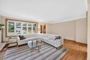 13819 Bellevue Dr, Minnetonka, MN 55345 - Photo 3