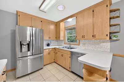 13819 Bellevue Drive, Minnetonka, MN 55345 - Photo 15