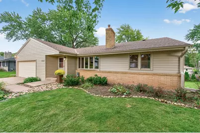 13819 Bellevue Drive, Minnetonka, MN 55345 - Photo 3
