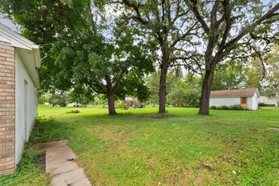 917 Bridge Avenue, Albert Lea, MN 56007 - Photo 37