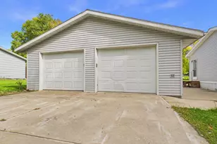 108 Poplar Ave, Lowry, MN 56349 - Photo 9