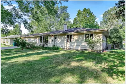 8500 Quinn Avenue S, Bloomington, MN 55437 - Photo 3