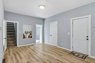 2015 2nd St, Eau Claire, WI 54703 - Photo 11