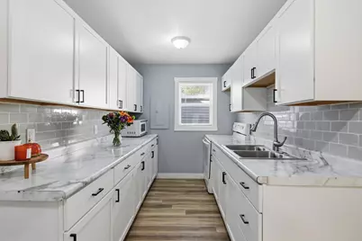 2015 2nd Street, Eau Claire, WI 54703 - Photo 7