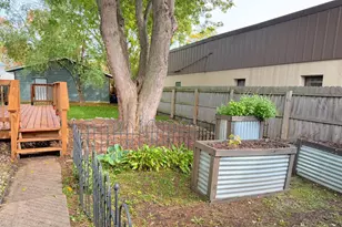539 St Clair Ave, Saint Paul, MN 55102 - Photo 31