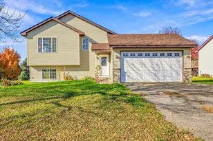 715 Jewell St, Mora, MN 55051 - Photo 1