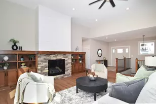 17950 Staples St NE, Ham Lake, MN 55304 - Photo 7