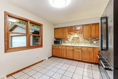 727 Riverside Drive N, Hudson, WI 54016 - Photo 9