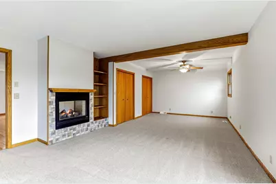 727 Riverside Drive N, Hudson, WI 54016 - Photo 11